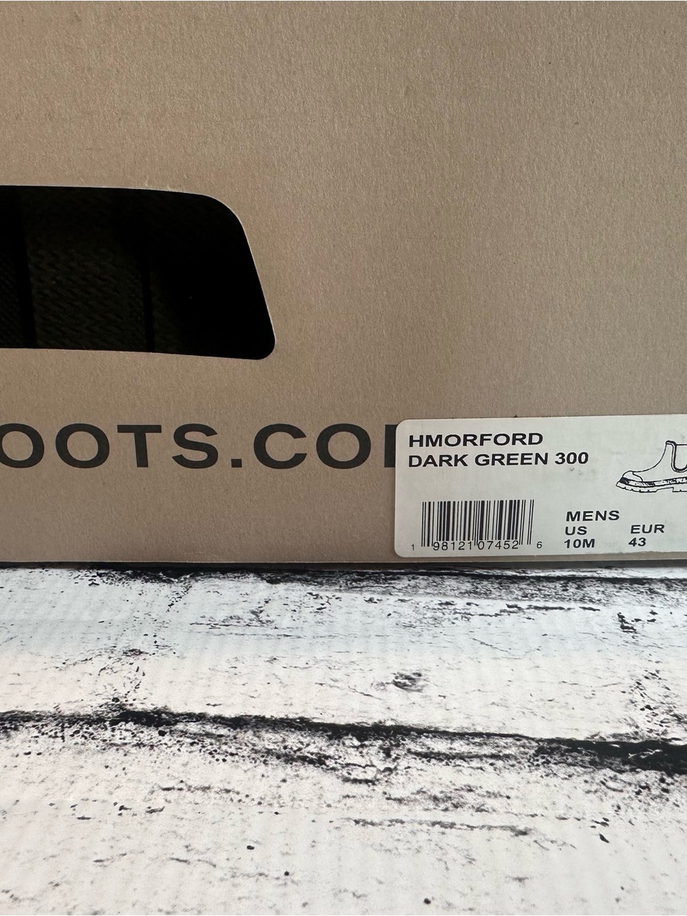 Hunter Men's Chelsea Rain Boots in Olive - Picture 5 of 5